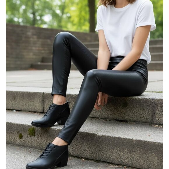 NWT J Brand Edita Leather Leggings in Black Stretch Pull-on Pants XS $948 - Picture 2 of 10